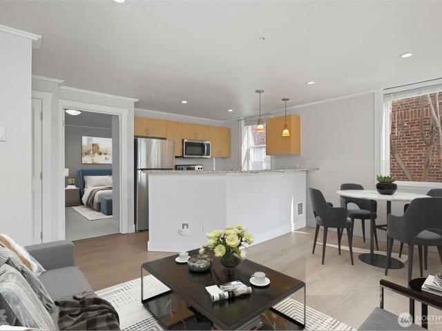 626 4th Avenue W # 306