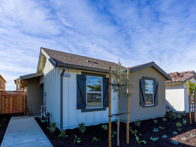 626 Carmel Ave, Marina, CA 93933 | MLS #ML82037