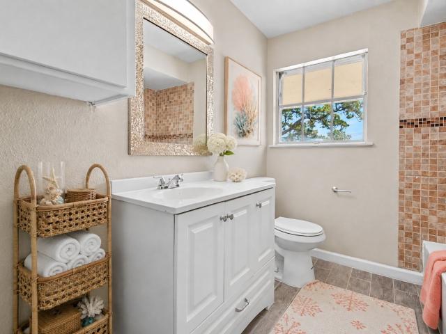 626 Shore Acres Boulevard