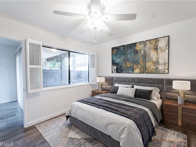 6275 Canoga 61