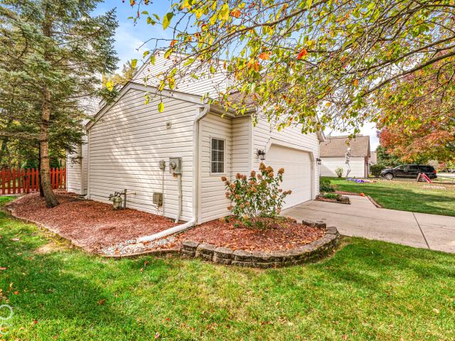 6275 Saddletree Drive