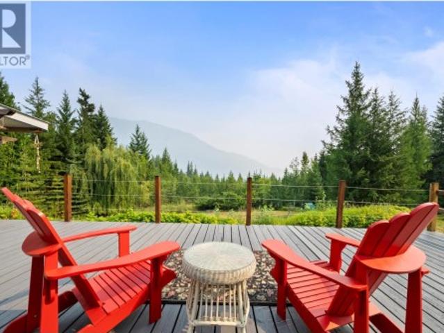 6271 Eagle Bay Road, Eagle Bay, BC, V0E 1T0 house for sale | Listing ID 10398 | Royal LePage