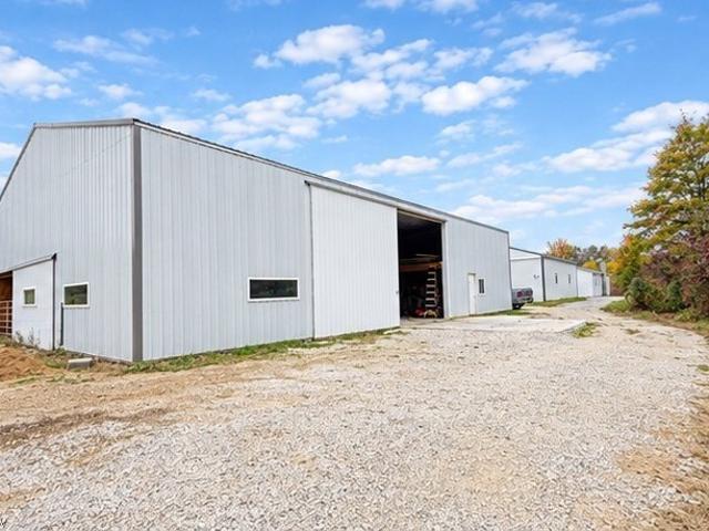 6272 Salineville Road NE