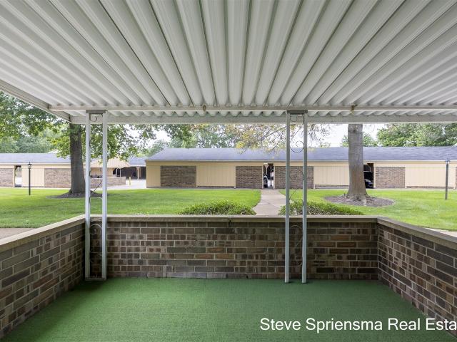 627 Carriage Lane
