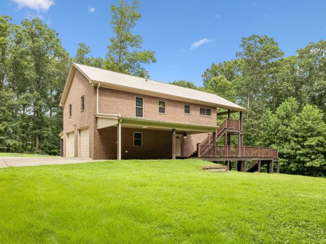 627 Oak Shadow Dr