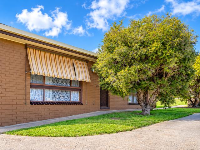 6/27 Nish St, Flora Hill, Australia