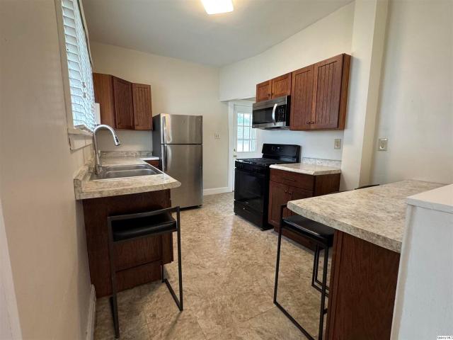 627 S 20th