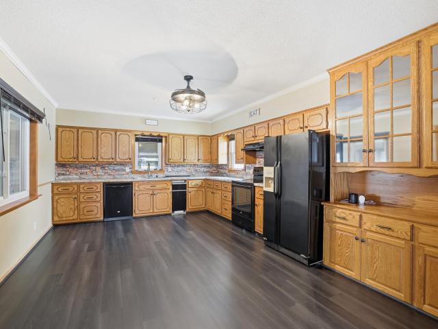 627 S Litchfield Ave, Litchfield, MN 55355 | MLS #7105