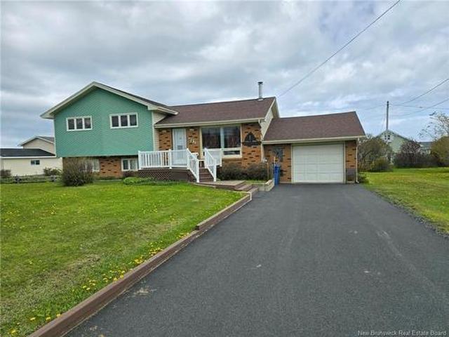 627 Principale St, Pointe Verte, NB, E8J 2P7 house for sale | Listing ID NB144668 | Royal LePage