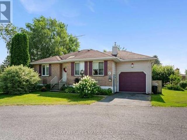 6287 Graham Court, South Glengarry, ON, K0C 1E0 house for sale | Listing ID X13580 | Royal LePage