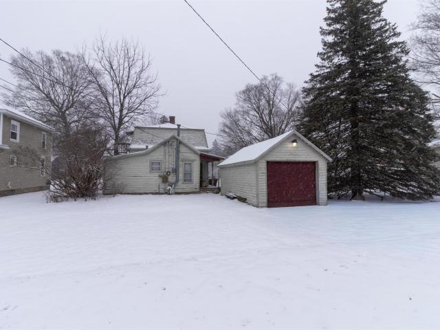628 Oak