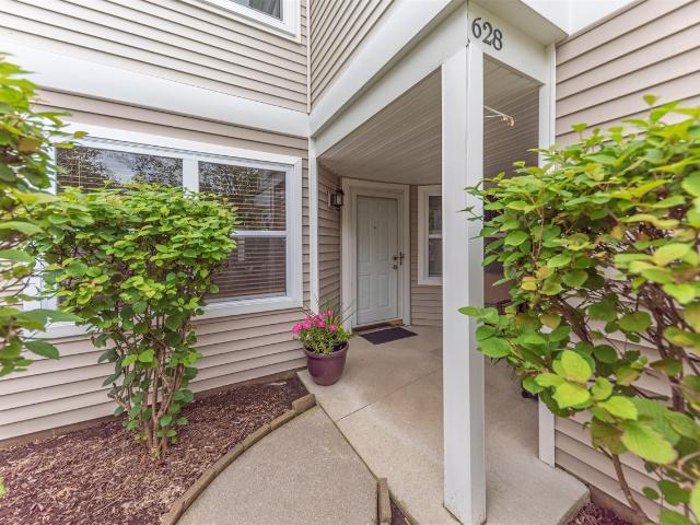 628 Riverstone Lane