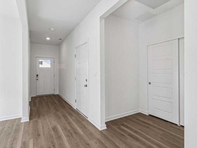 6296 Redwood Trail