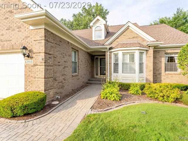 62910 Walker Court