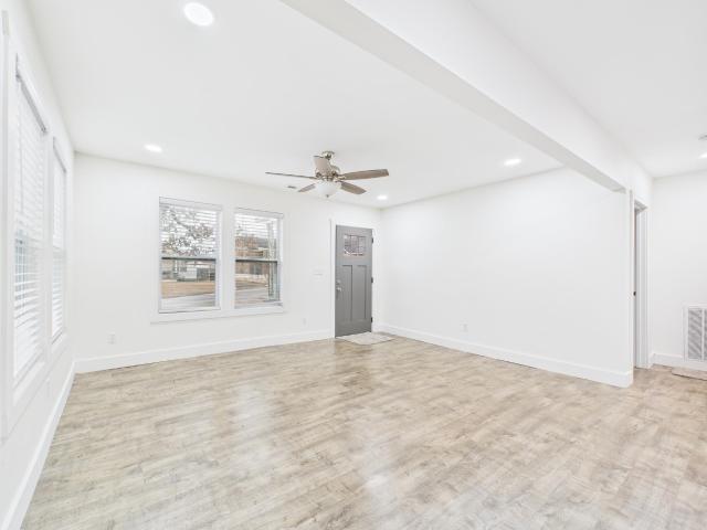 629 Enterprise St