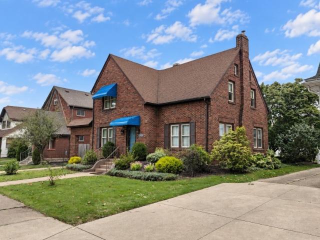 629 KAHKWA Boulevard