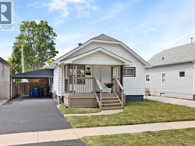 629 Labute, Tecumseh, ON, N8N 2B2 house for sale | Listing ID 26019 | Royal LePage