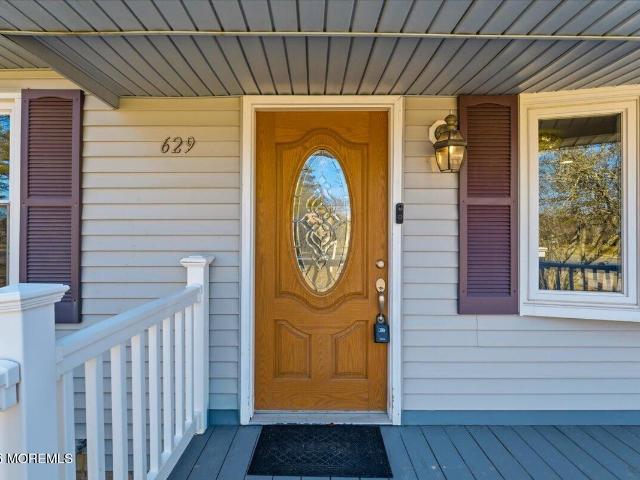 629 W Commodore Boulevard
