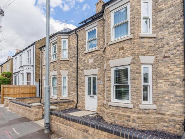 62 66 Victoria Road, Cambridge CB4 Studio to rent £1,950 pcm £450 pw