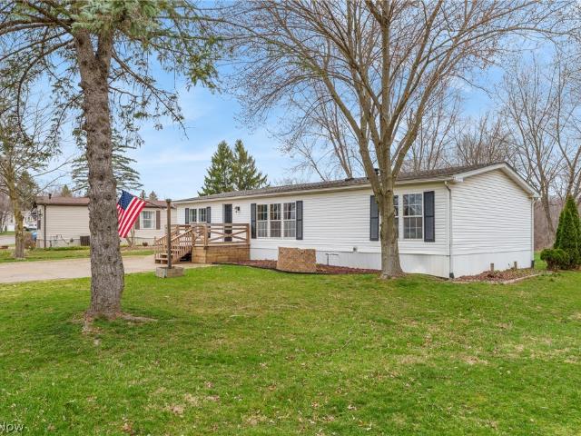 62 Thomas Boulevard NW