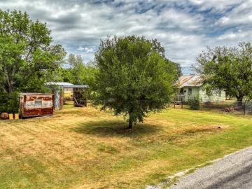 62 Travis St, Santo, TX 76472 | MLS #21022