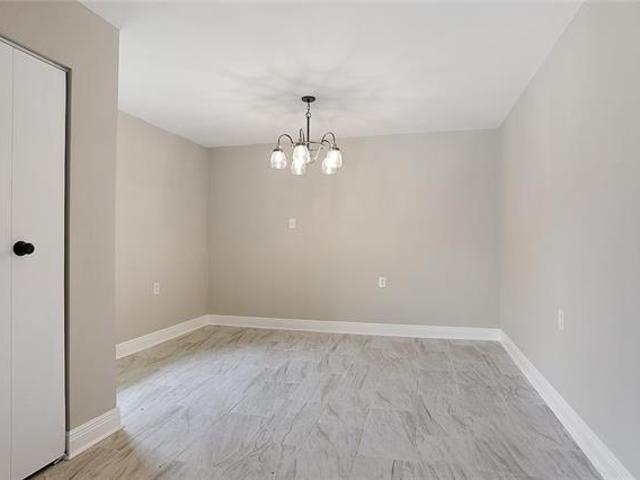 62 W Claiborne Square