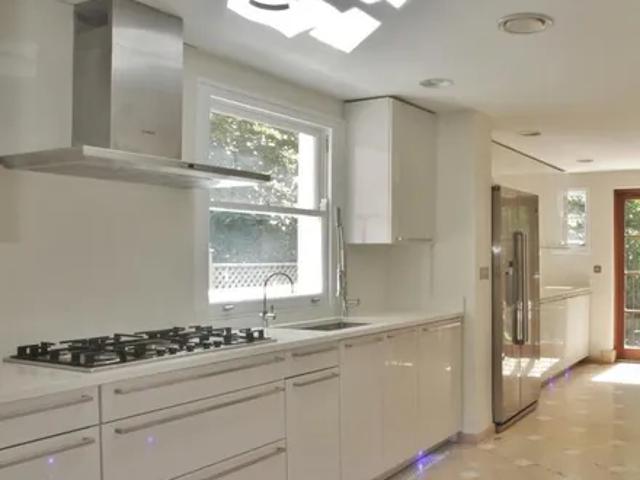 62 Warwick Gardens, London, W14 8PP, United Kingdom | 6 bed house for rent #127836433 | Rentberry