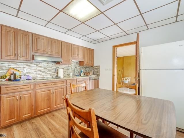 62 Willow Ave