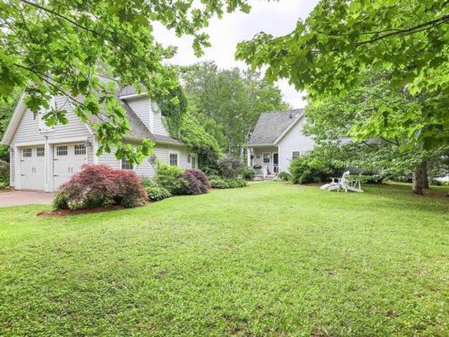 62 Acorn Drive, Cascumpec, PE, C0B 1V0 Luxury House for sale | Listing ID 202605 | Royal LePage Carriage Trade Luxury Properties