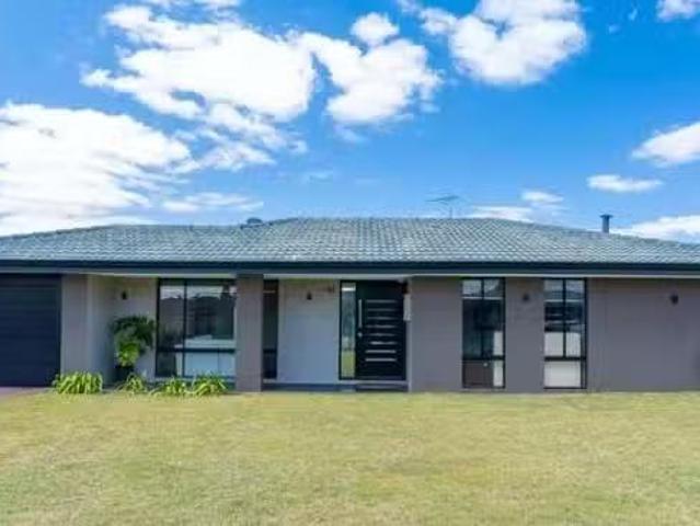 62 Armstrong Way, Noranda, WA 6062