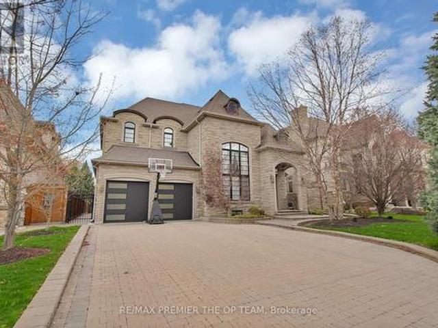 62 Autumn Grove Court, Vaughan, ON, L0J 1C0 house for sale | Listing ID N13684 | Royal LePage