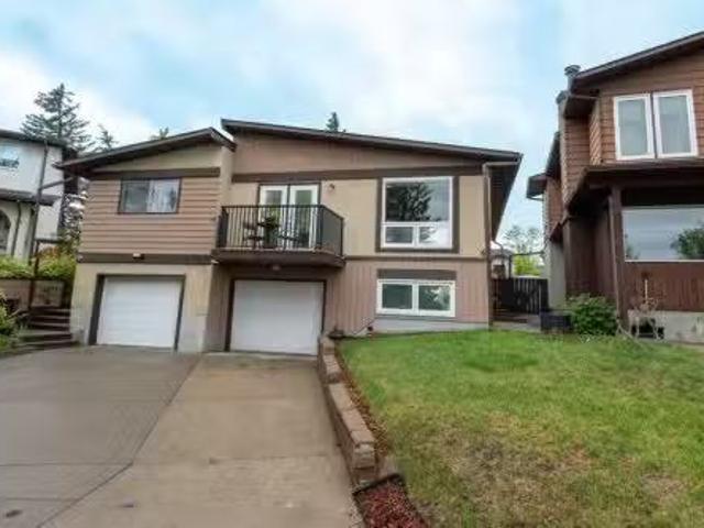 62 Berkley Close Nw, Calgary, AB, T3K 1B3 house for sale Li.