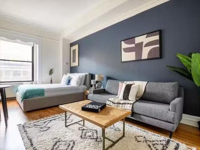 62 Boylston St, Boston Theater District Studio 1 Bath