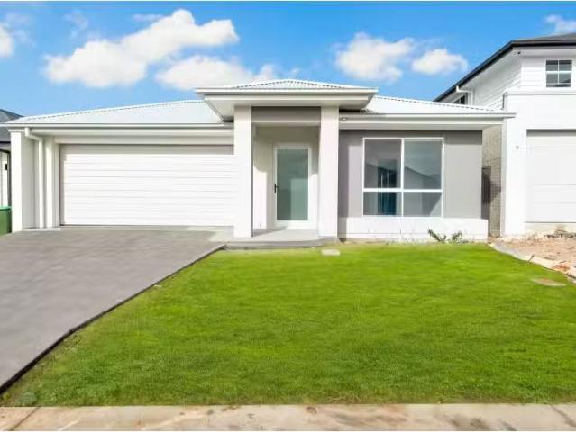 62 Cessna Avenue, Cooranbong House for rent Listed by Zubeena.