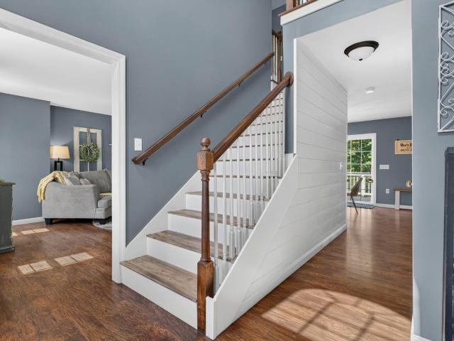 62 Cobblestone Drive