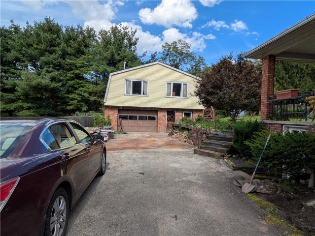 62 Cloverdale