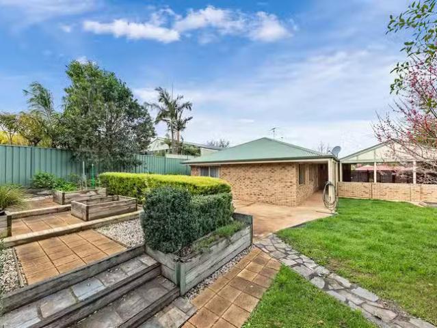 62 Clifton Drive, Bacchus Marsh, VIC 3340