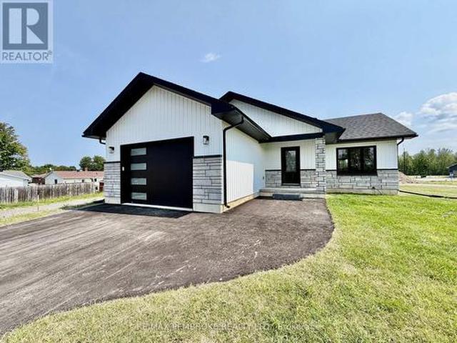 62 Eddy Crescent, Pembroke, ON, K8A 0M1 house for sale | Listing ID X13628 | Royal LePage