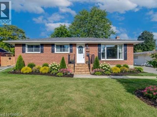 62 Forsythe Avenue, Brantford, ON, N3R 3L7 house for sale | Listing ID 40858 | Royal LePage