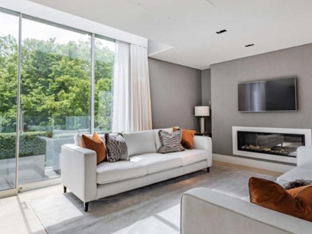62 Green Street, 62 Green Street, London 2 bed penthouse to rent £17,333 pcm £4,000 pw