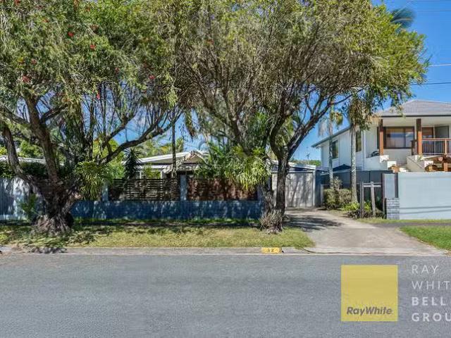 62 Kiers Road, Miami, QLD 4220
