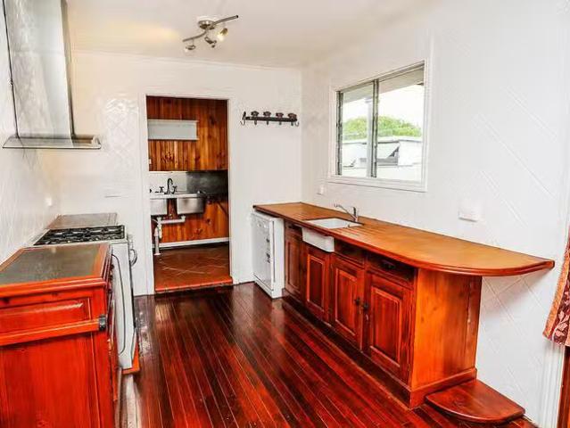 62 Kookaburra Street, Townview, QLD 4825