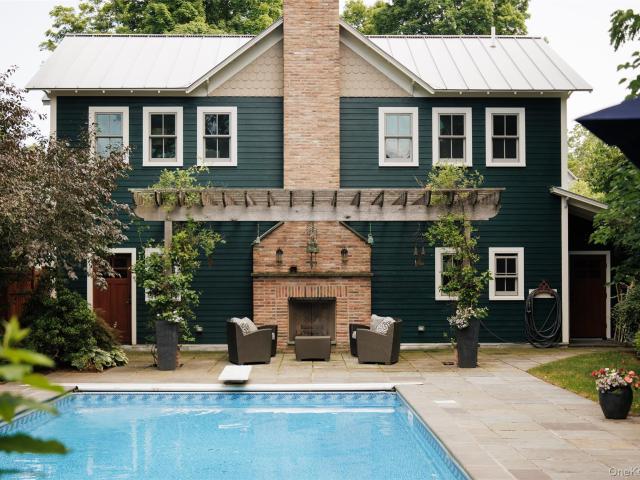62 Livingston Street