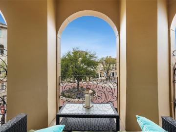62 Main St, Unit 200, Colleyville, TX 76034 | MLS #21224