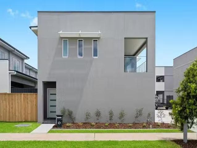 62 Neville Street, Oran Park, NSW 2570