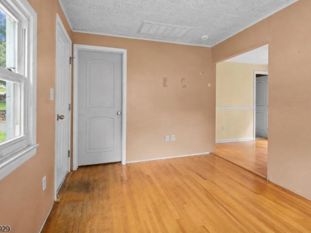62 S Cherry Rd
