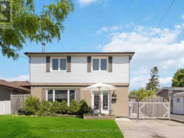62 Secroft Crescent, Toronto, ON, M3N 1R6 house for sale | Listing ID W13674 | Royal LePage