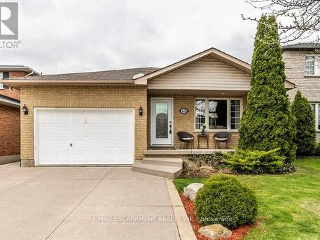 62 Spadara Drive, Hamilton, ON, L9B 2K3 house for sale | Listing ID X13538 | Royal LePage