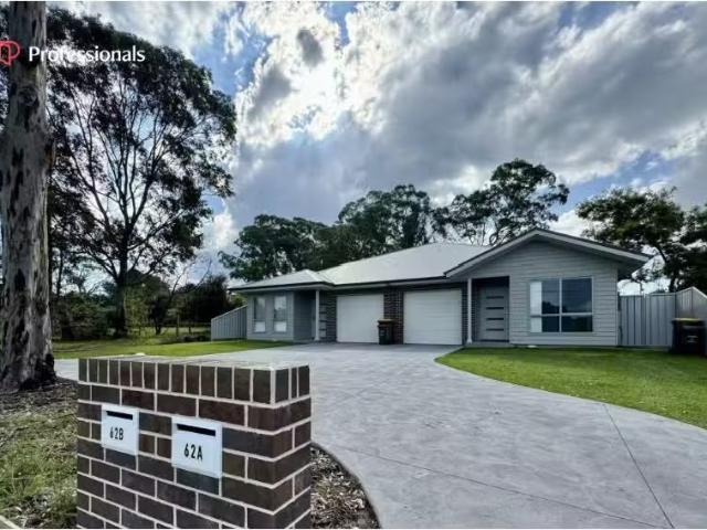 62B Yalwal Road, West Nowra Townhouse for rent Listed by Holl.