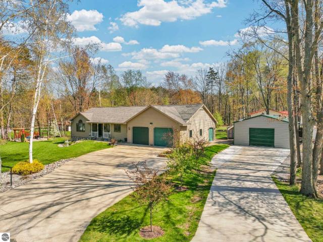 6304 Avon Lane